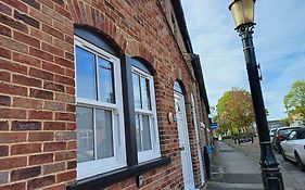 Central Ripon - Sleeps 3 - Garden - Pet Friendly